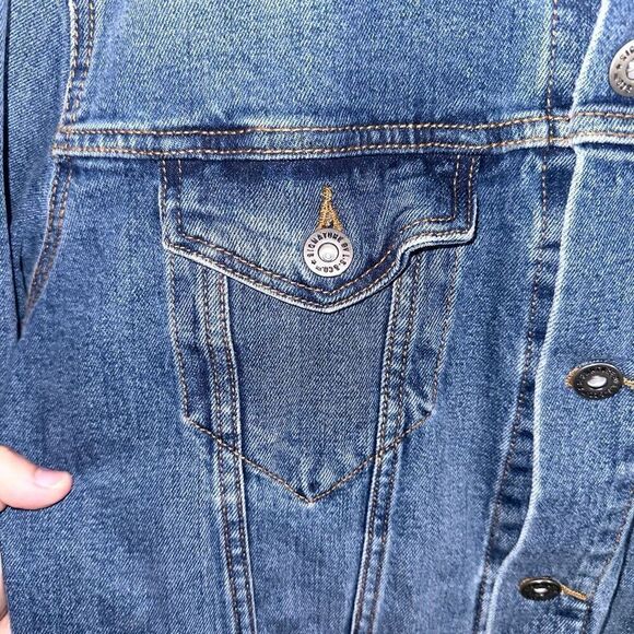Levi’s Gold Mid Wash Denim Jean Jacket Size M - Picture 4 of 13